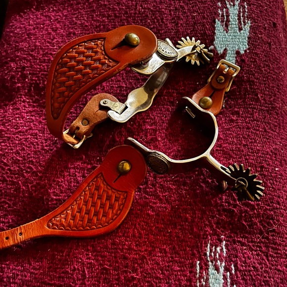 Silver and Brown Western Spurs - Picture 10 of 10